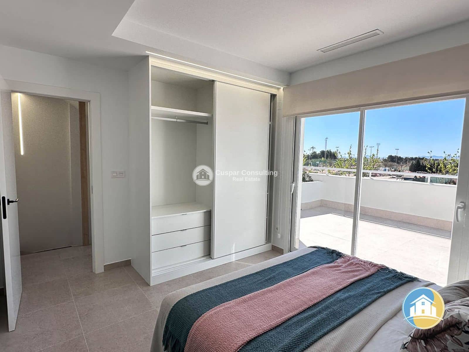 3 bedroom Villa for sale in Pilar de la Horadada with pool garage - € 439,000 (Ref: 9076054)