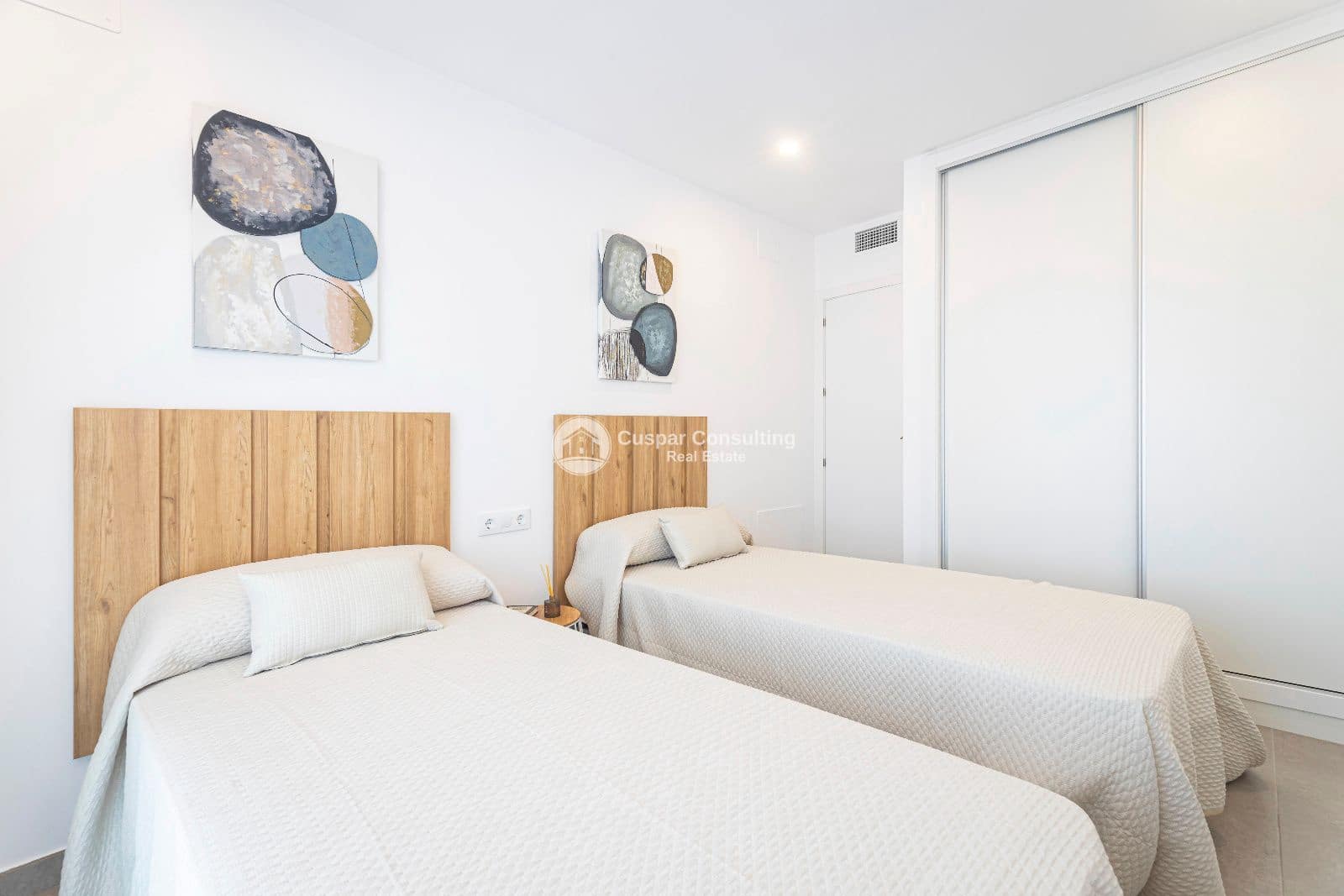 2 soveværelse Lejlighed til salg i Los Alcazares med swimmingpool - € 205.178 (Ref: 9082817)