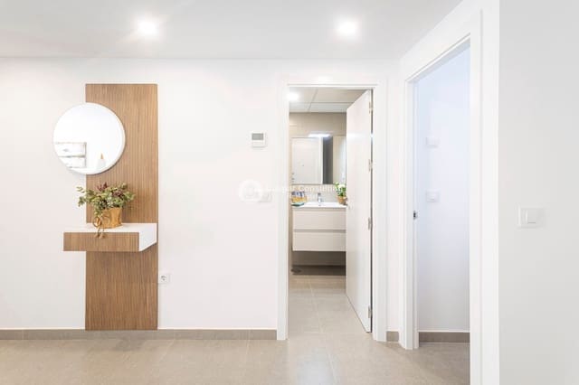 2 soveværelse Lejlighed til salg i Los Alcázares med swimmingpool - € 205.178 (Ref: 9082817)