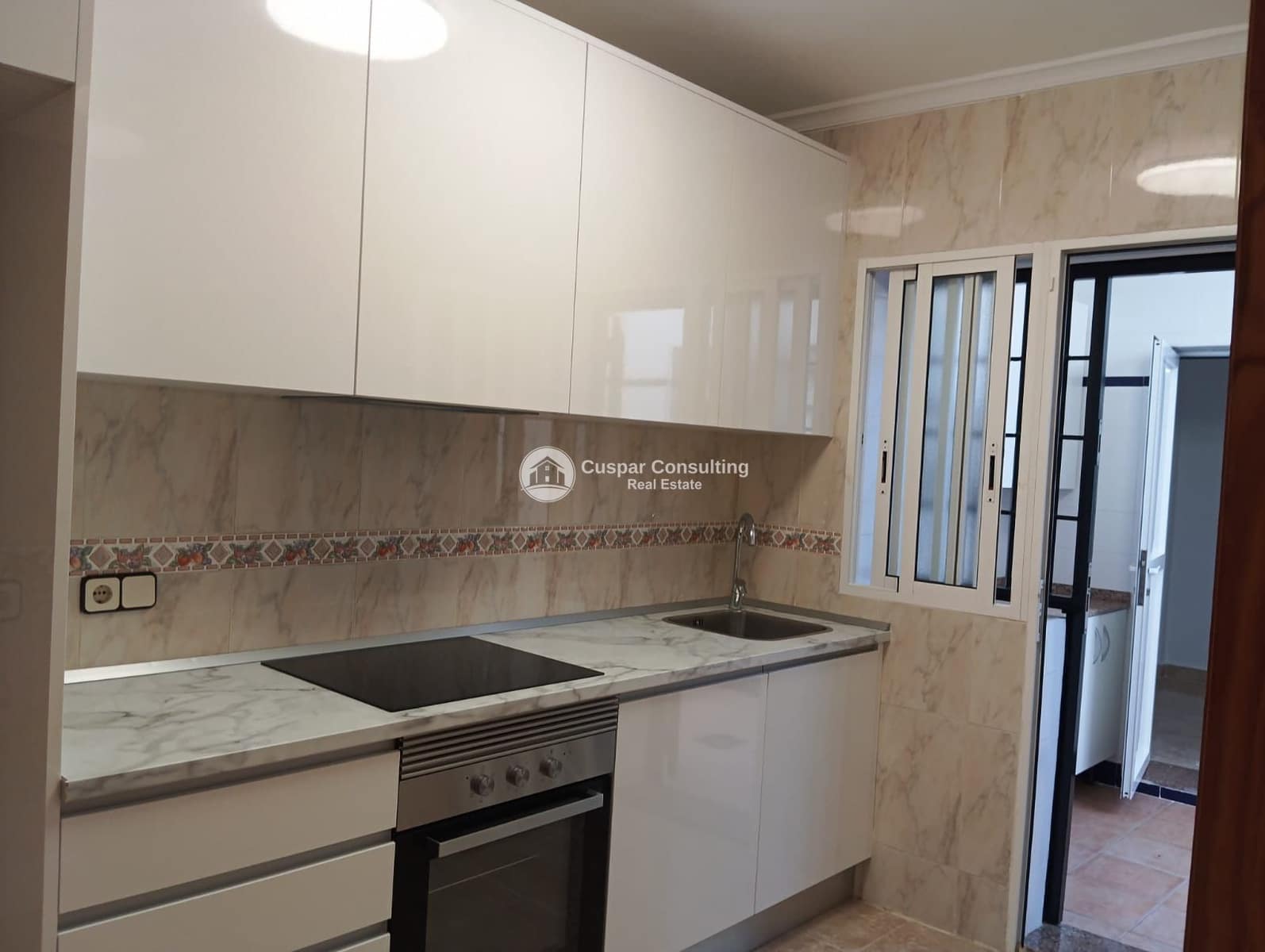 3 soverom Leilighet til salgs i Los Alcazares med garasje - € 186 000 (Ref: 9099951)