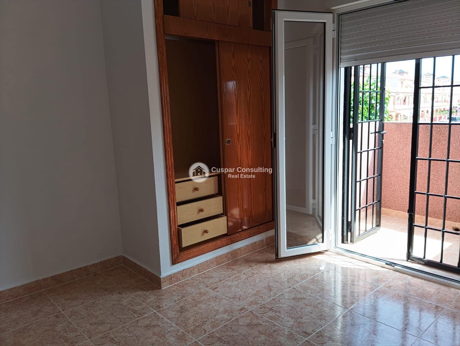 3 soverom Leilighet til salgs i Los Alcazares med garasje - € 186 000 (Ref: 9099951)