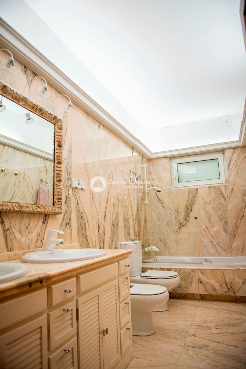 5 quarto Casa em Banda para venda em San Pedro del Pinatar com piscina garagem - 1 500 000 € (Ref: 9110791)