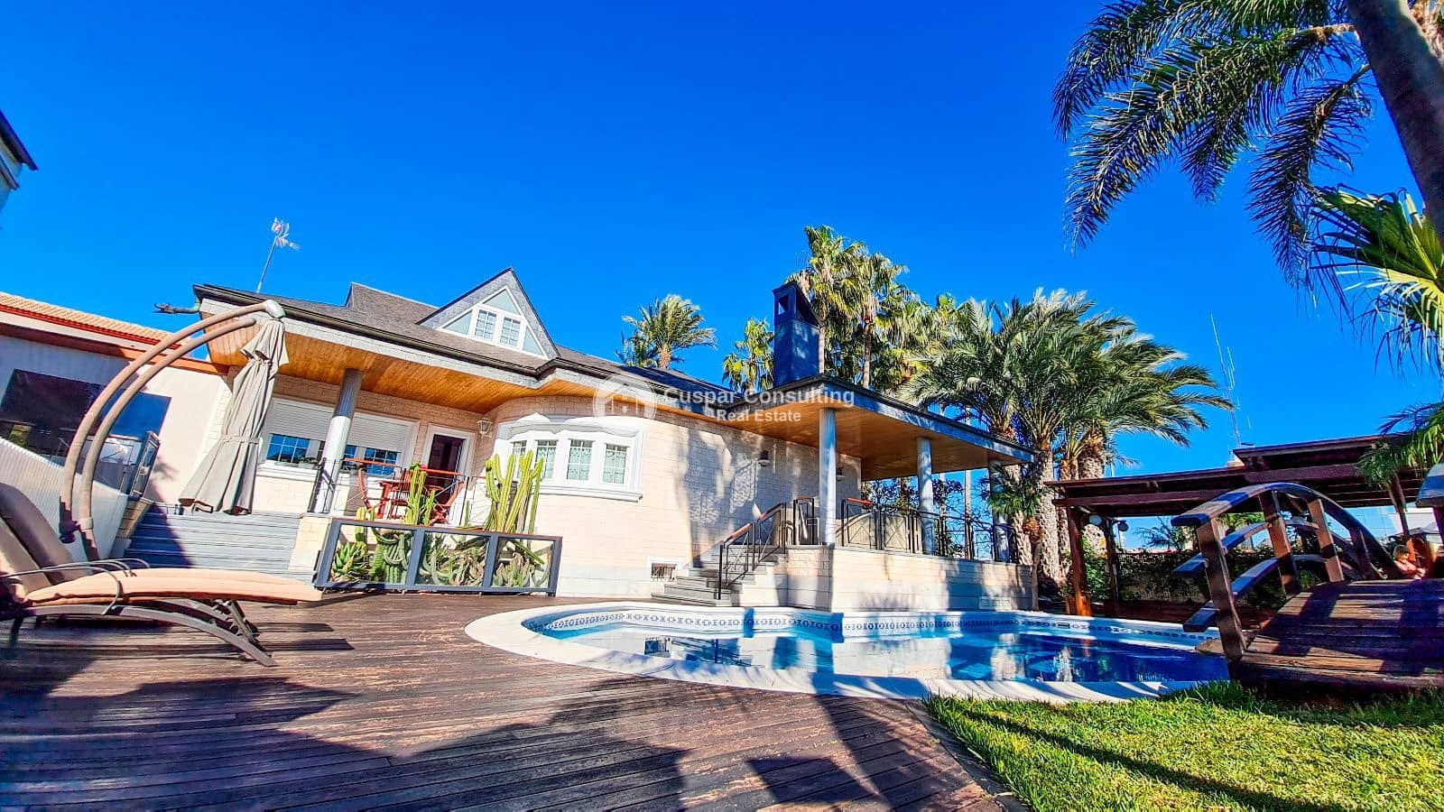 5 quarto Casa em Banda para venda em San Pedro del Pinatar com piscina garagem - 1 500 000 € (Ref: 9110791)