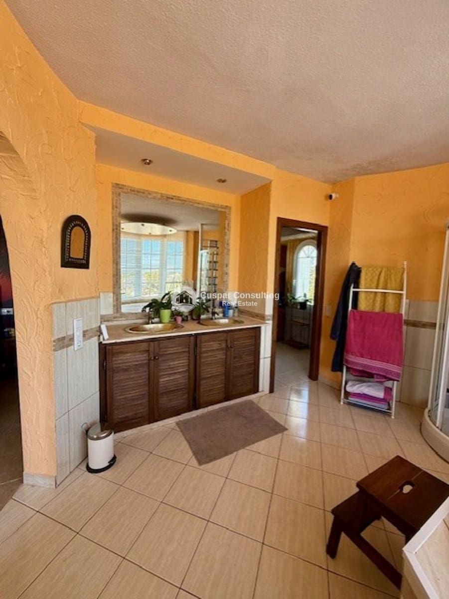 5 camera da letto Villa in vendita in Orihuela Costa con piscina garage - 850.000 € (Rif: 9117389)