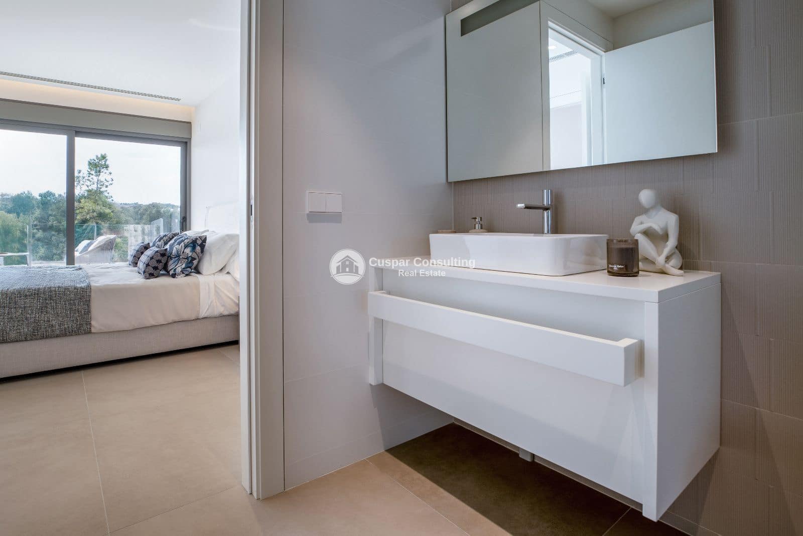 Chalet de 3 habitaciones en Orihuela Costa en venta con piscina - 985.000 € (Ref: 9138307)