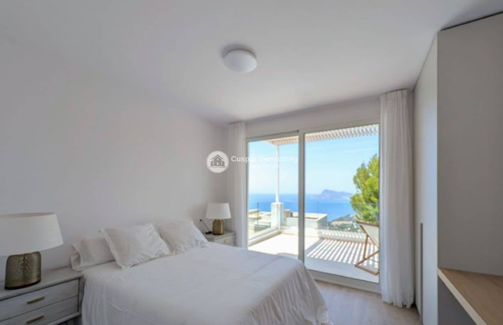 3 bedroom Villa for sale in Altea with pool - € 1,650,000 (Ref: 9168142)