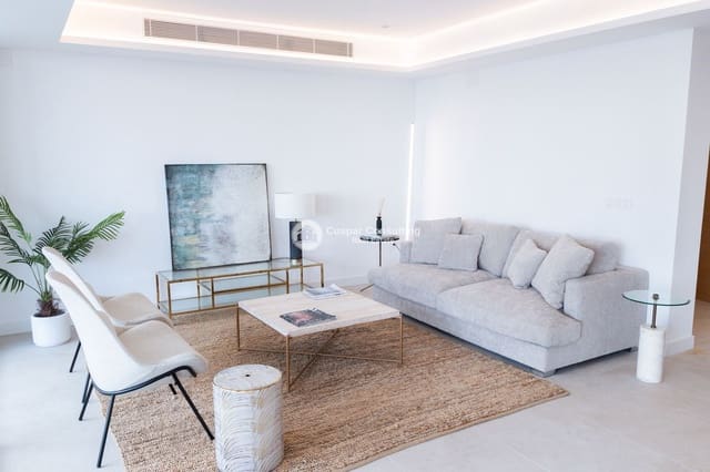 3 bedroom Villa for sale in Altea with pool - € 1,650,000 (Ref: 9168142)