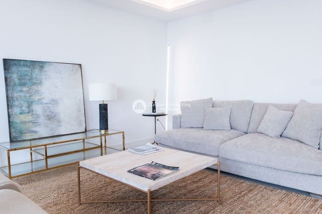 3 bedroom Villa for sale in Altea with pool - € 1,650,000 (Ref: 9168142)