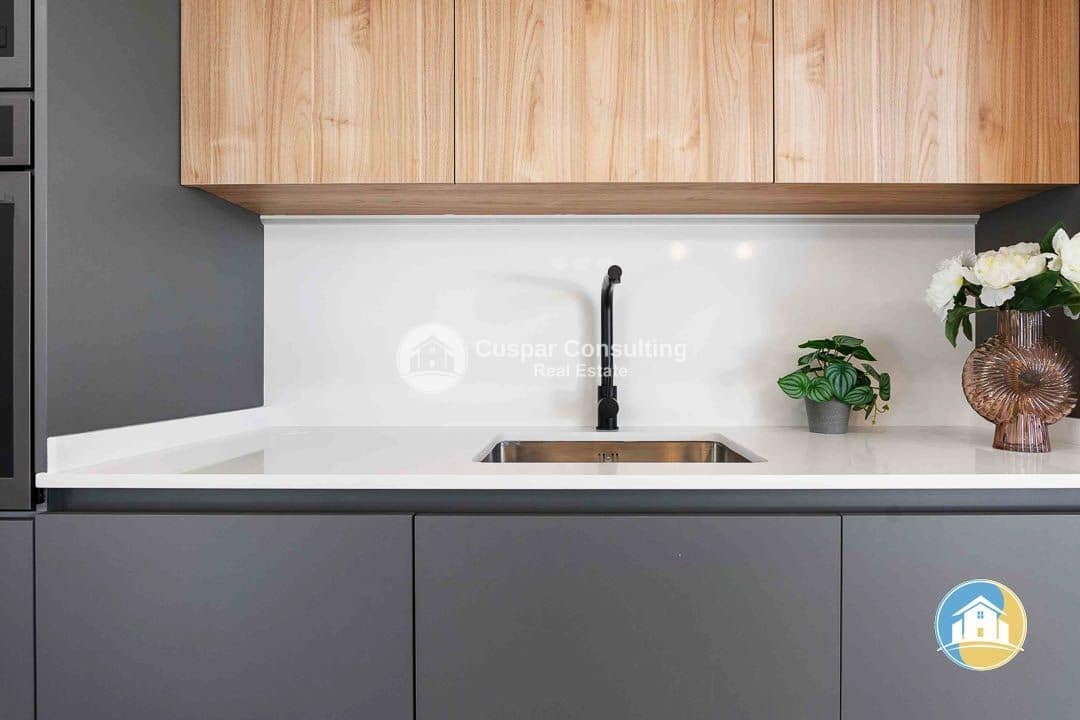 3 bedroom Villa for sale in Rojales with pool garage - € 549,000 (Ref: 9176978)