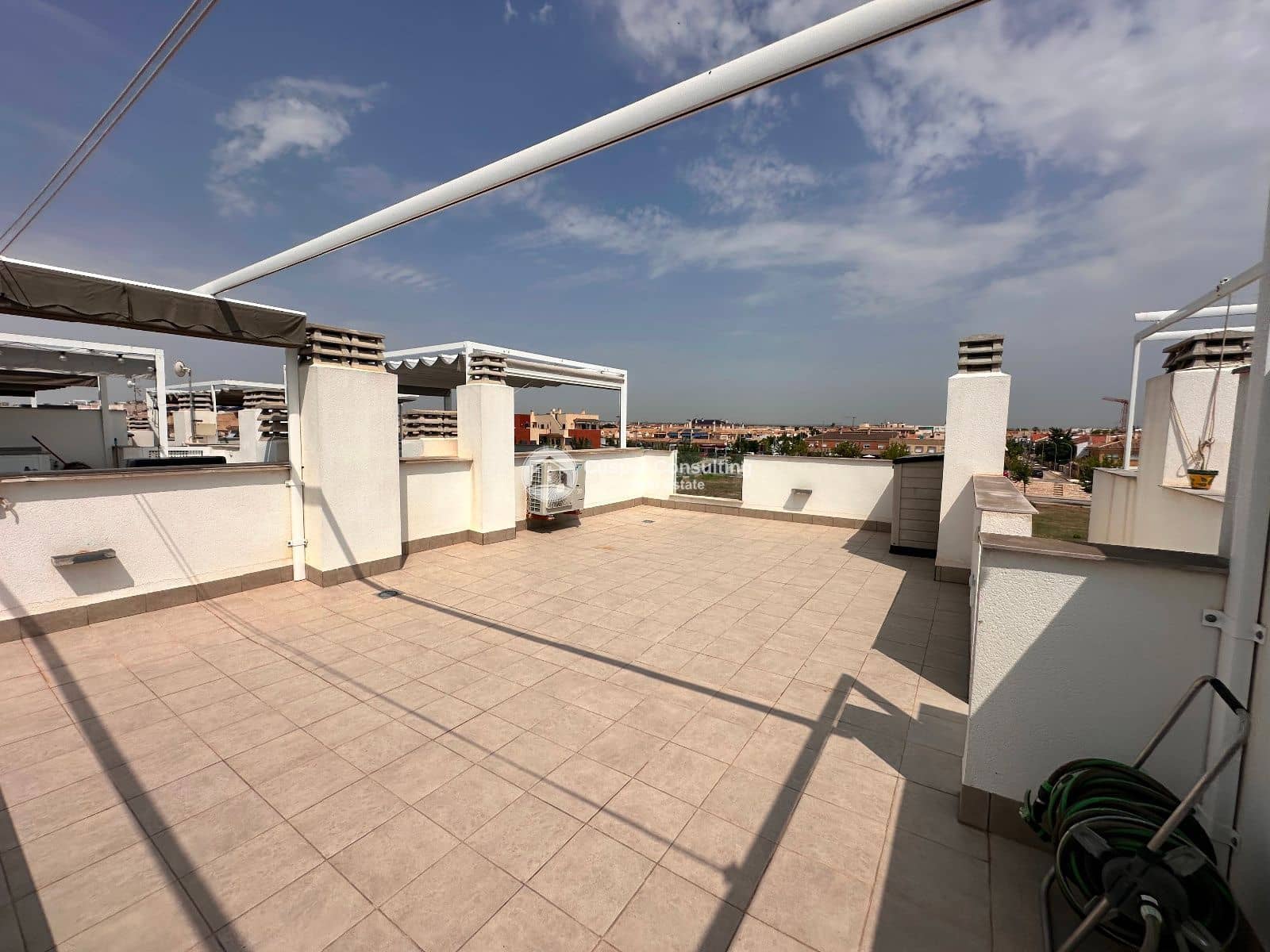 2 quarto Penthouse para venda em Pilar de la Horadada com piscina garagem - 299 000 € (Ref: 9181697)