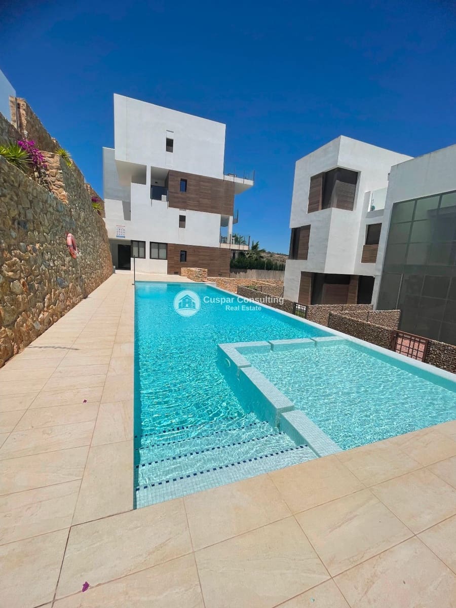 3 slaapkamer Penthouse te koop in Dehesa de Campoamor met zwembad garage - € 449.900 (Ref: 9182012)