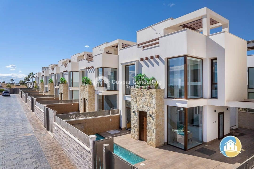 3 sovrum Villa till salu i Los Montesinos med pool garage - 485 000 € (Ref: 9184404)