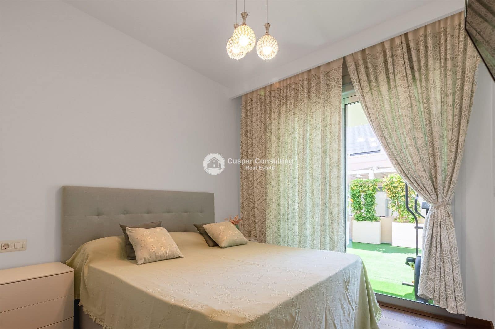 3 bedroom Villa for sale in Pilar de la Horadada with pool garage - € 520,000 (Ref: 9193151)