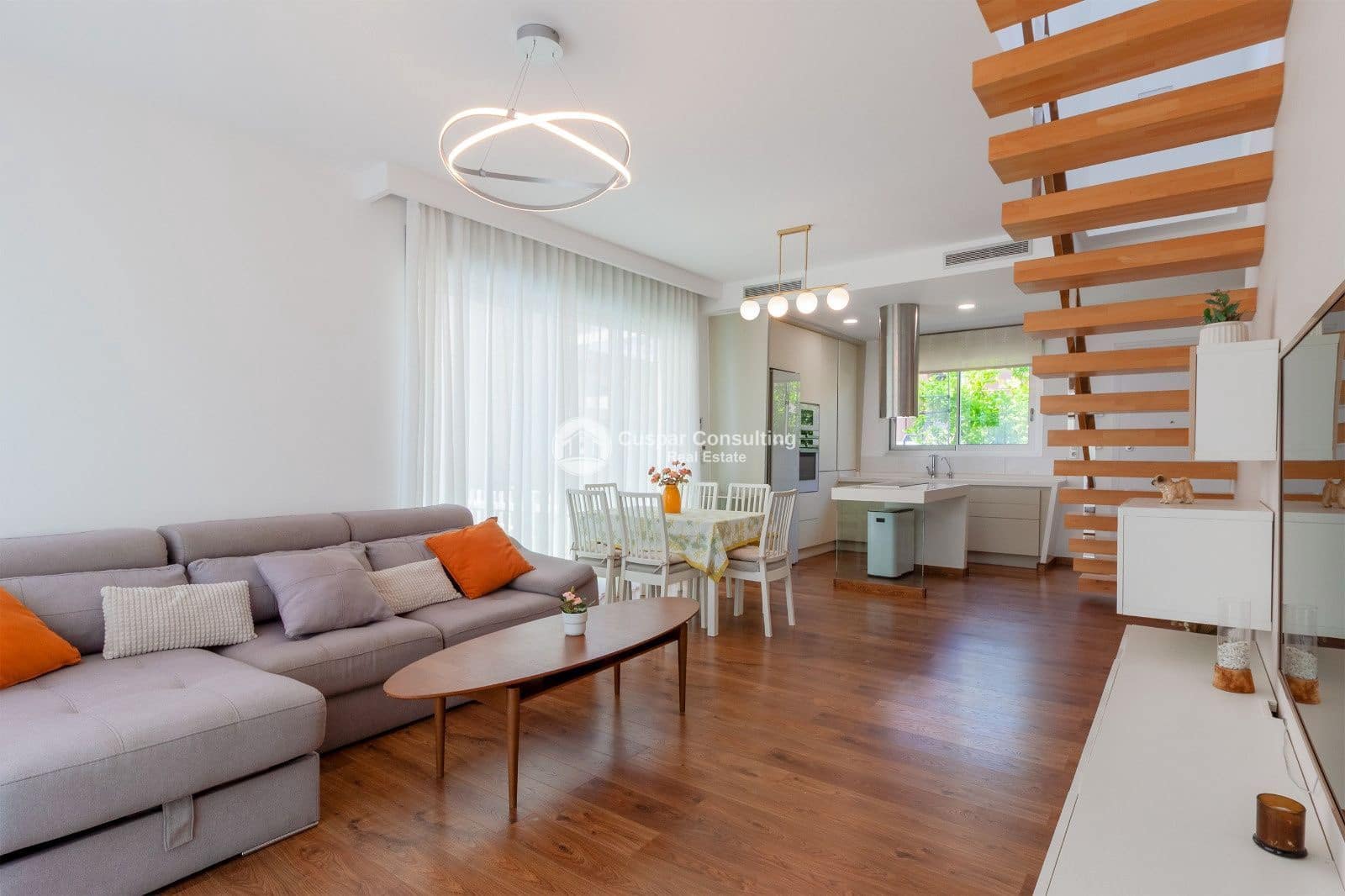 3 bedroom Villa for sale in Pilar de la Horadada with pool garage - € 520,000 (Ref: 9193151)