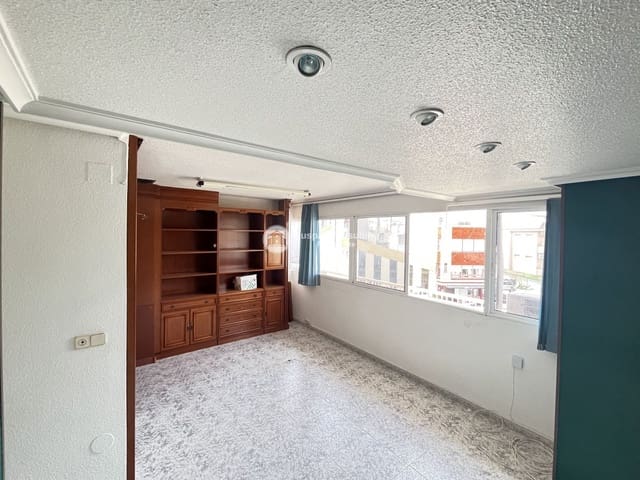 3 bedroom Commercial for sale in Centro, Los Alcázares - € 85,000 (Ref: 9307265)