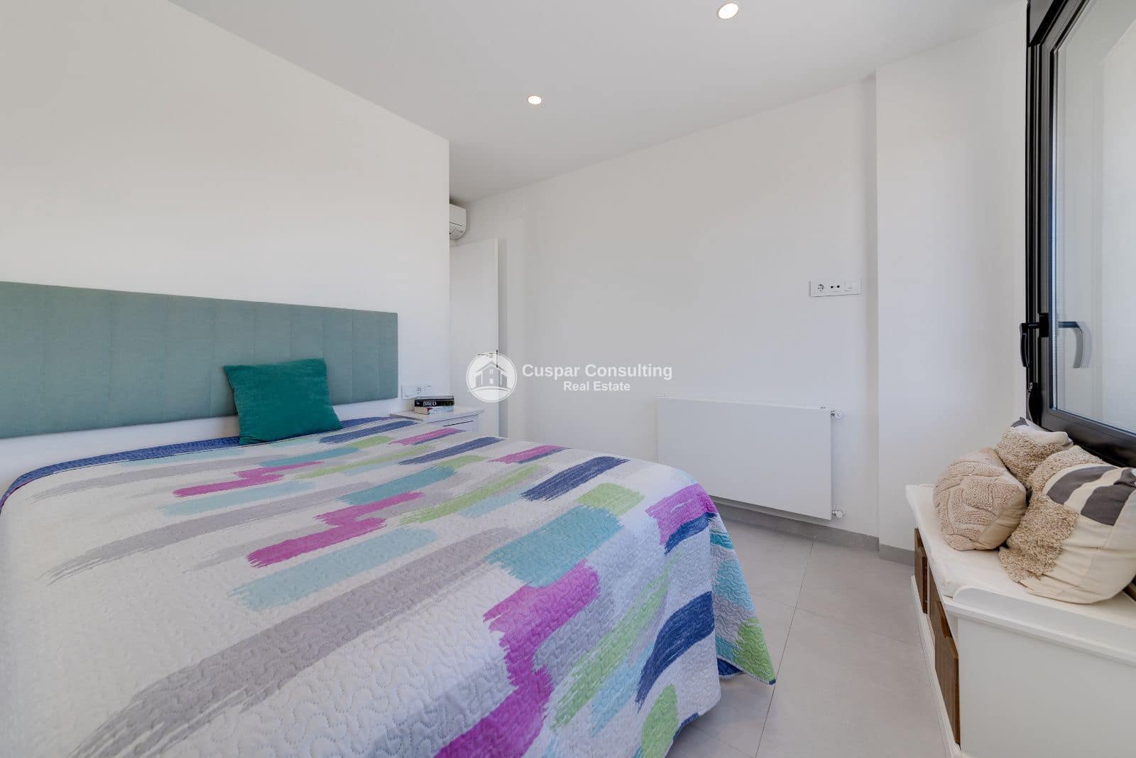 3 bedroom Villa for sale in Pilar de la Horadada with pool garage - € 554,000 (Ref: 9352945)