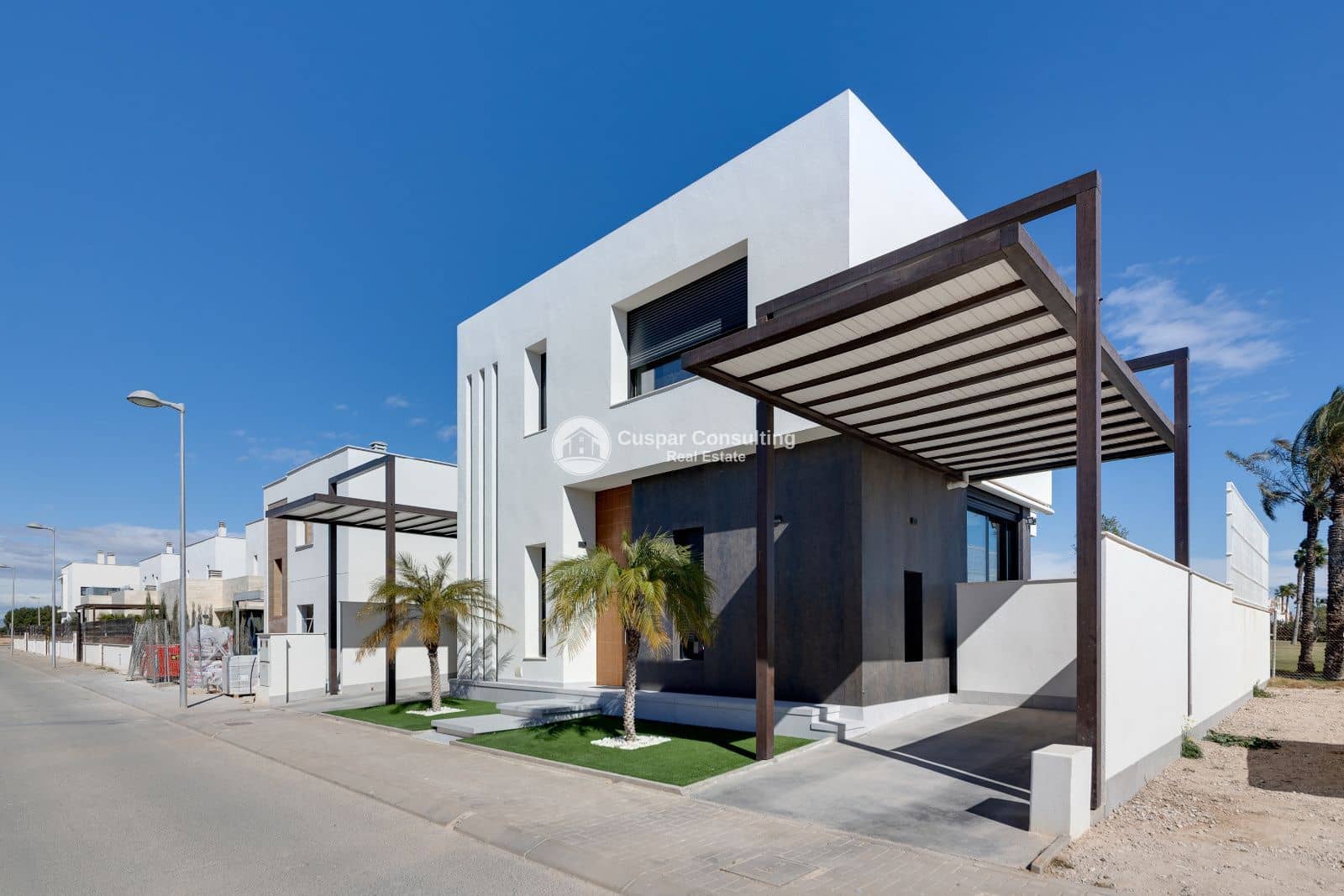 3 bedroom Villa for sale in Pilar de la Horadada with pool garage - € 554,000 (Ref: 9352945)