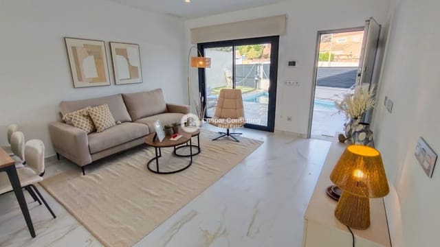 3 Zimmer Villa zu verkaufen in Pinar de Campoverde, Pilar de la Horadada mit Pool Garage - 422.500 € (Ref: 9352946)