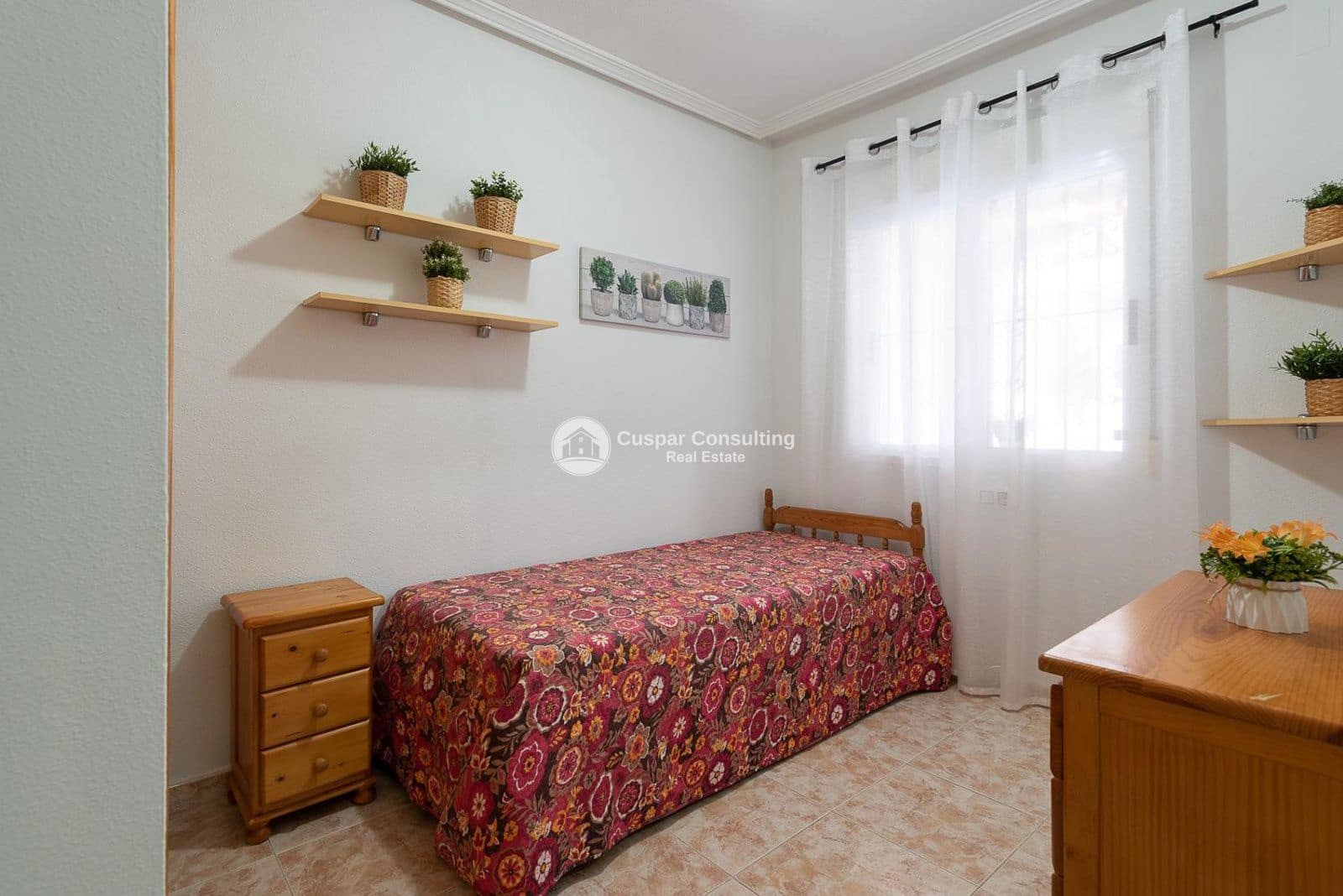 Piso de 2 habitaciones en La Zenia en venta con piscina - 159.900 € (Ref: 9357536)