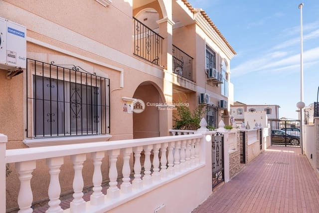Piso de 2 habitaciones en La Zenia, Orihuela en venta con piscina - 159.900 € (Ref: 9357536)