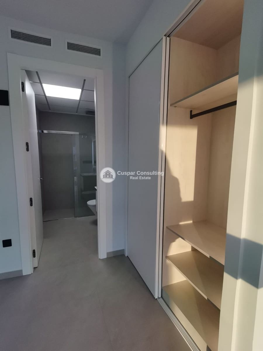 5 quarto Moradia para venda em Los Montesinos com piscina garagem - 780 000 € (Ref: 9377741)