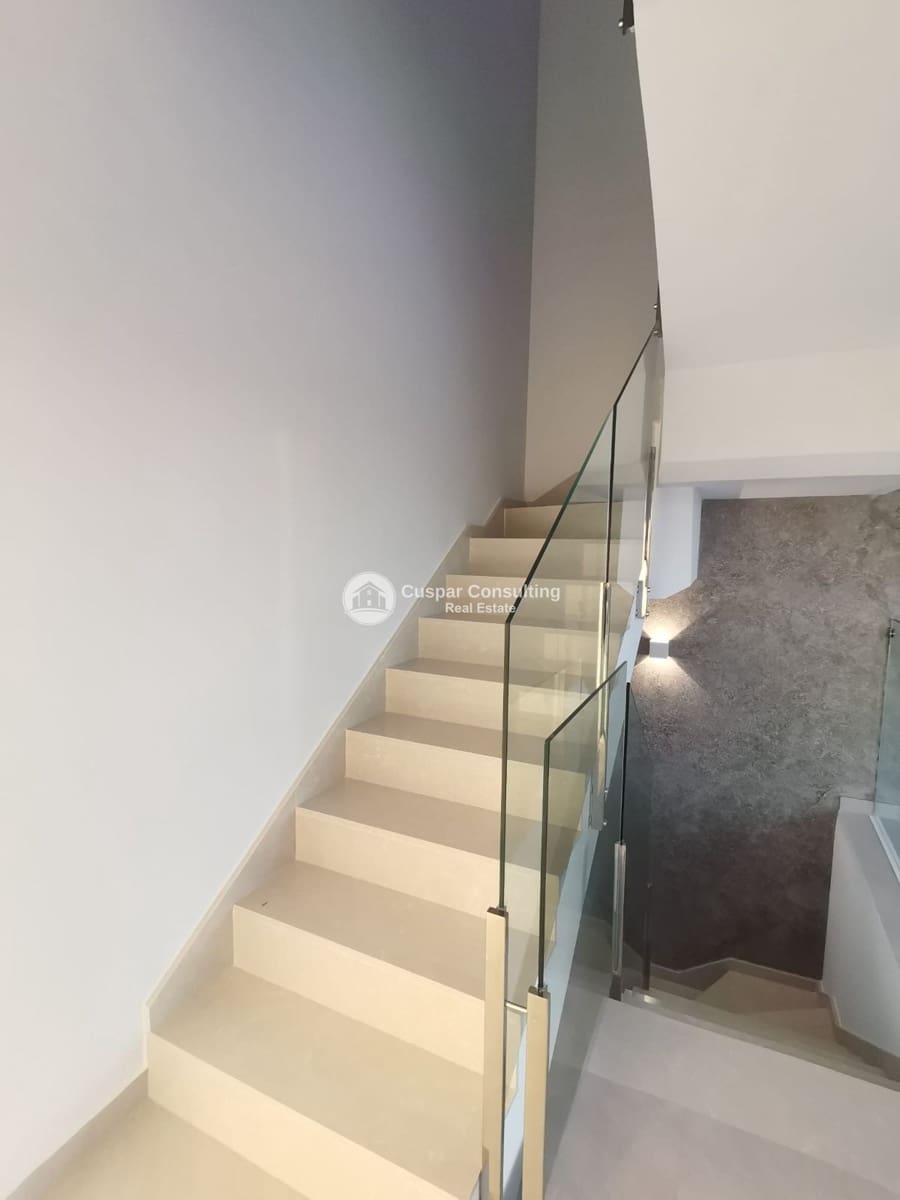 5 quarto Moradia para venda em Los Montesinos com piscina garagem - 780 000 € (Ref: 9377741)