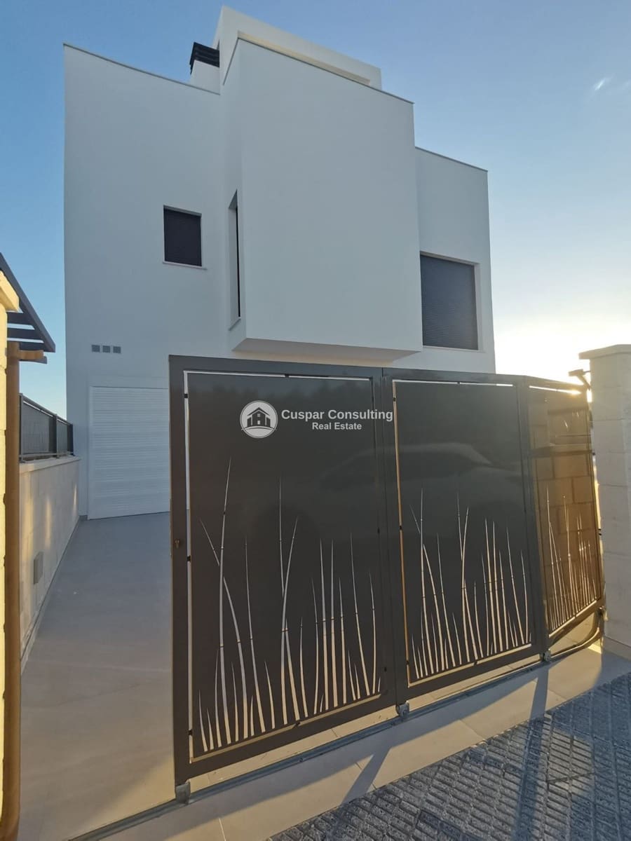 5 quarto Moradia para venda em Los Montesinos com piscina garagem - 780 000 € (Ref: 9377741)