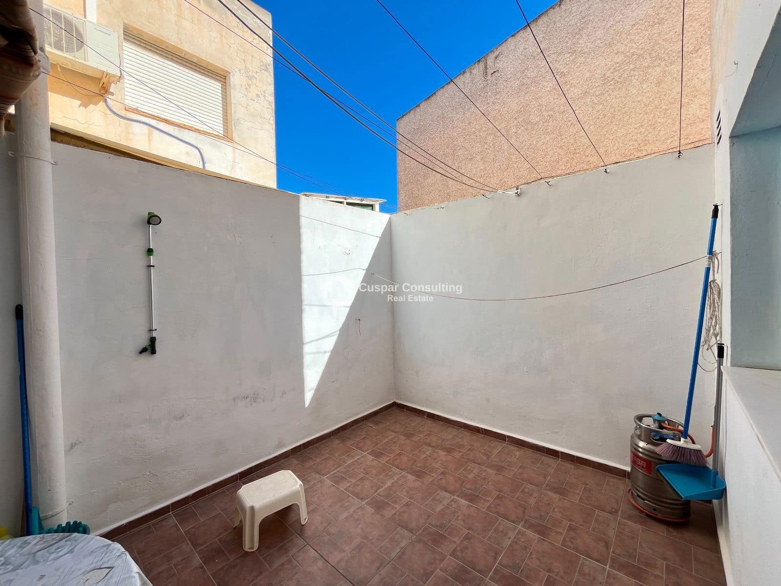 4 bedroom Townhouse for sale in San Pedro del Pinatar with garage - € 160,000 (Ref: 9379753)