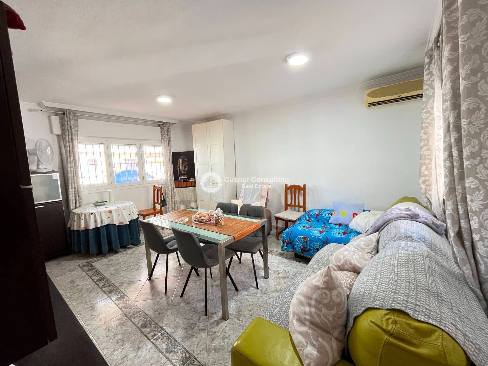 4 bedroom Townhouse for sale in San Pedro del Pinatar with garage - € 160,000 (Ref: 9379753)