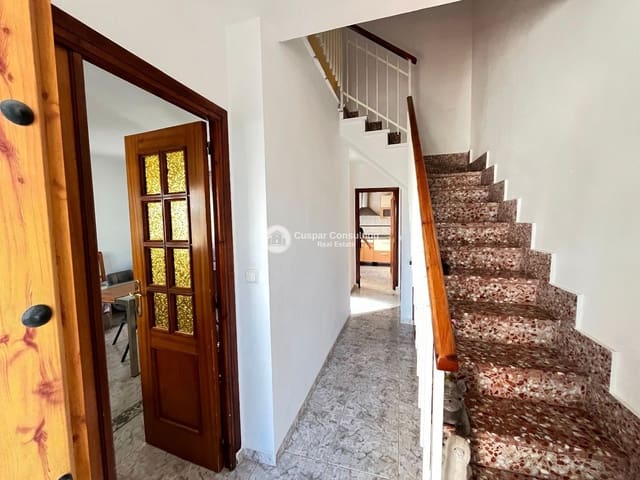 4 bedroom Townhouse for sale in San Pedro del Pinatar ciudad, San Pedro del Pinatar with garage - € 160,000 (Ref: 9379753)