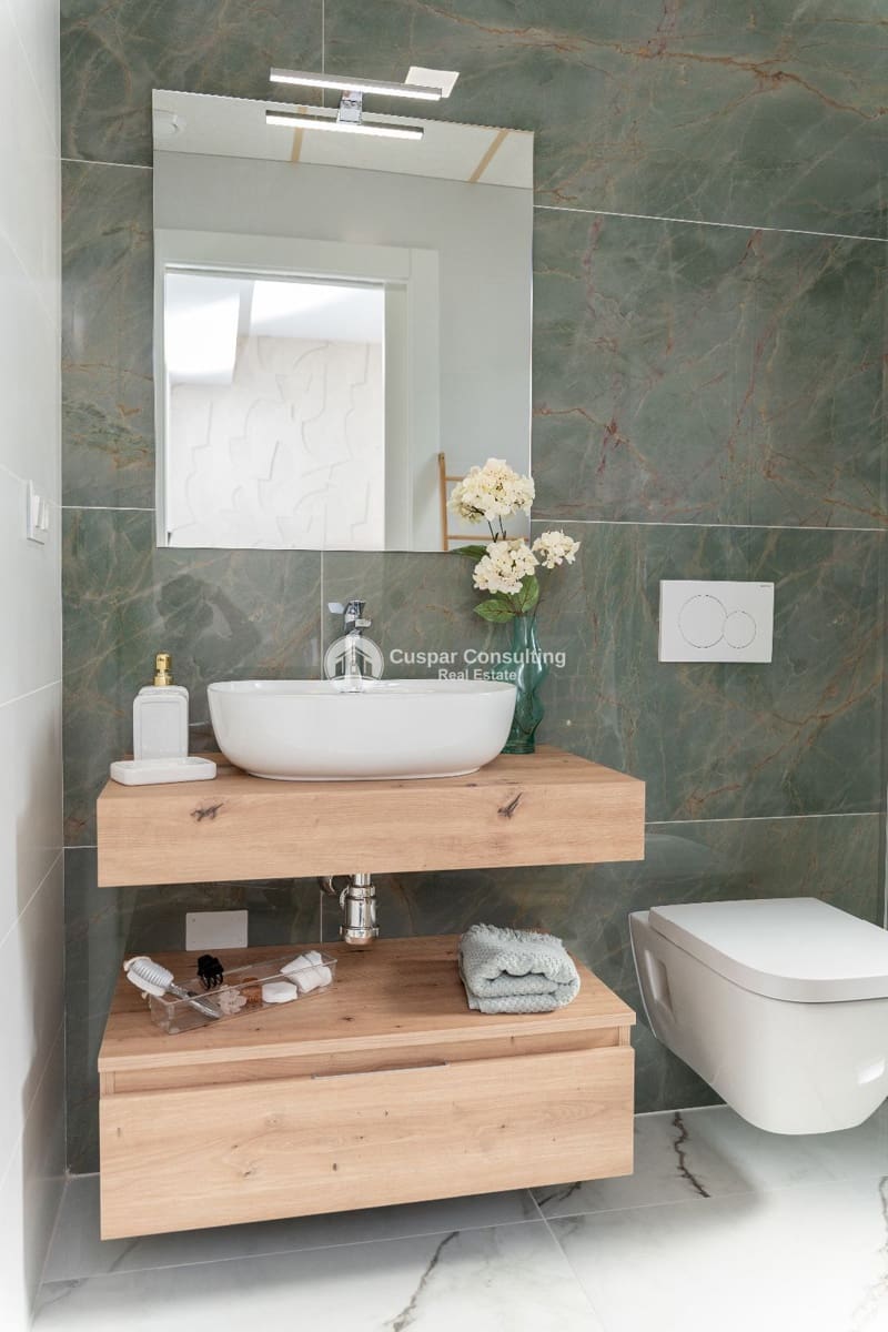 3 bedroom Villa for sale in Ciudad Quesada with pool garage - € 555,000 (Ref: 9386592)