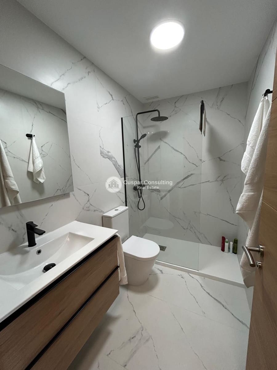 3 chambre Villa/Maison à vendre à Torre de la Horadada avec piscine garage - 378 000 € (Ref: 9388786)