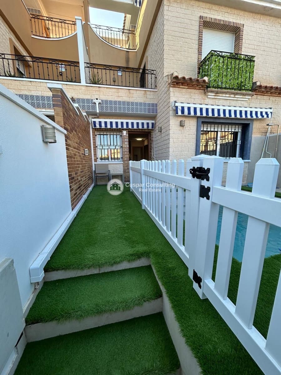 3 chambre Villa/Maison à vendre à Torre de la Horadada avec piscine garage - 378 000 € (Ref: 9388786)