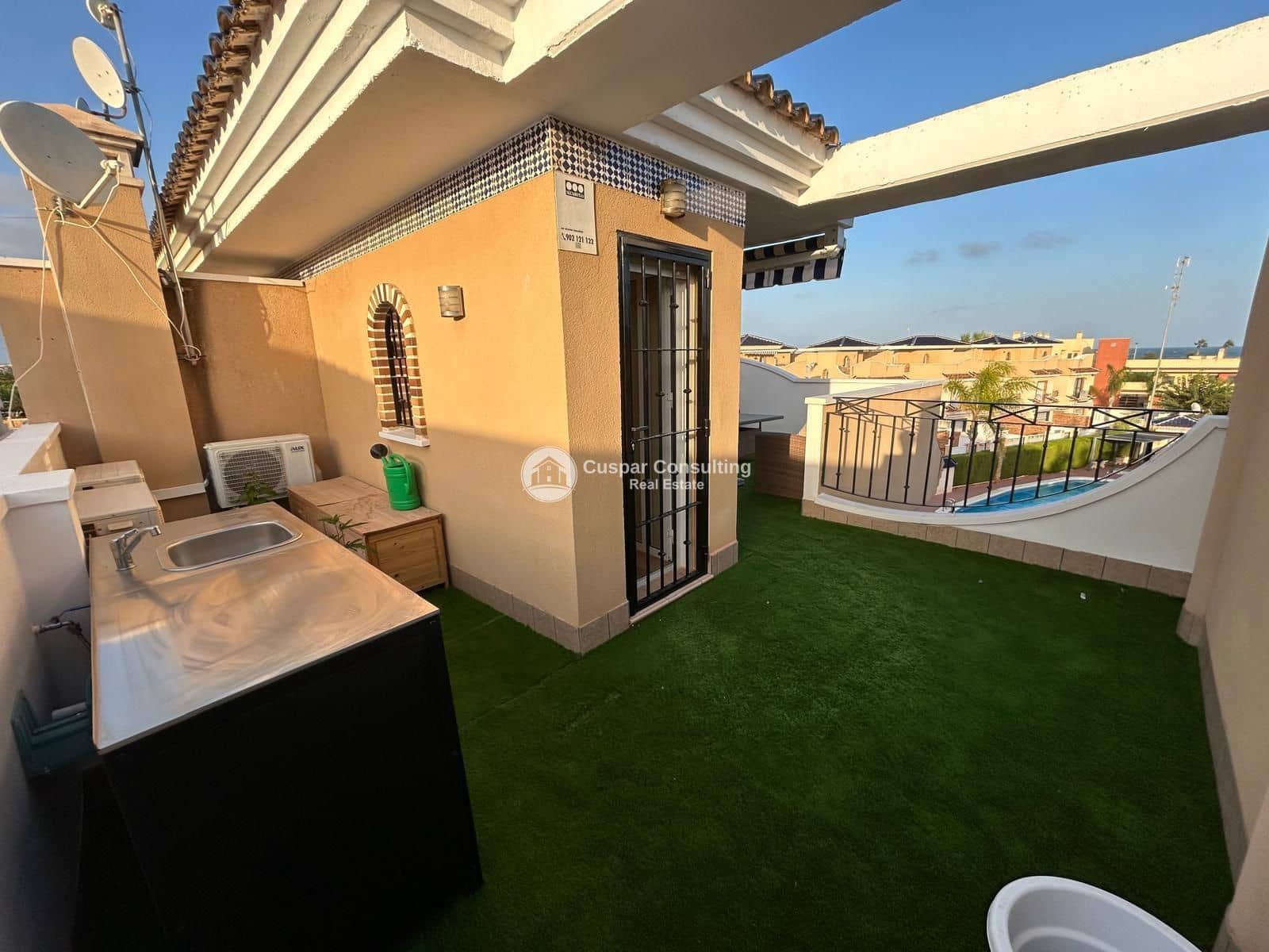 3 chambre Villa/Maison à vendre à Torre de la Horadada avec piscine garage - 378 000 € (Ref: 9388786)