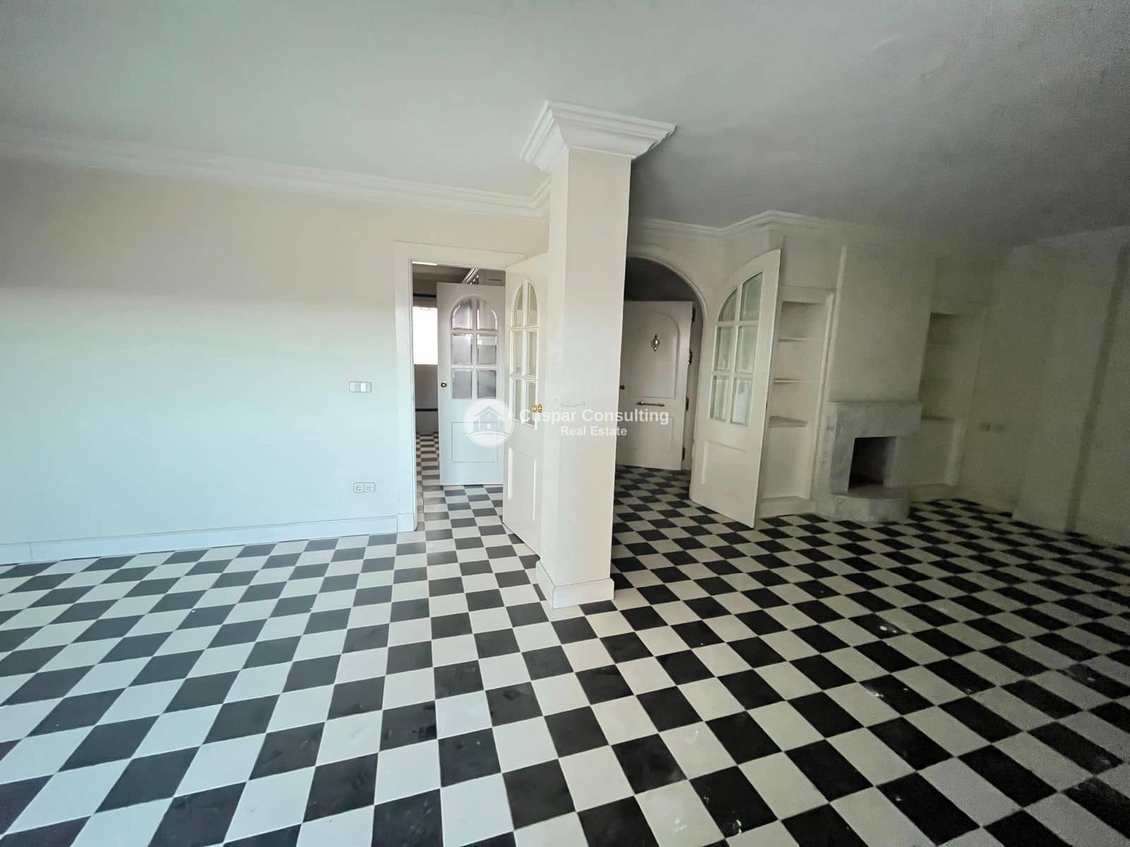 6 soverom Restaurant/Bar til salgs i San Pedro del Pinatar med garasje - € 300 000 (Ref: 9395348)