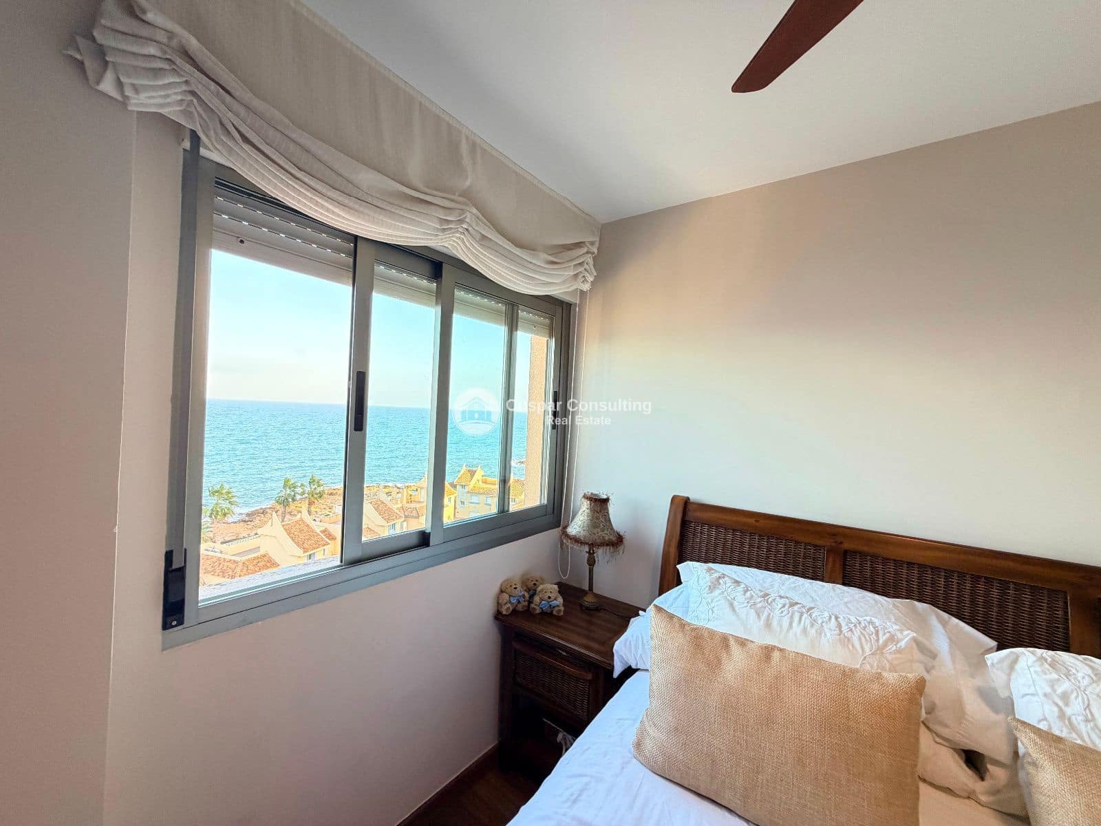 2 slaapkamer Flat te koop in La Manga del Mar Menor met zwembad garage - € 285.000 (Ref: 9397913)