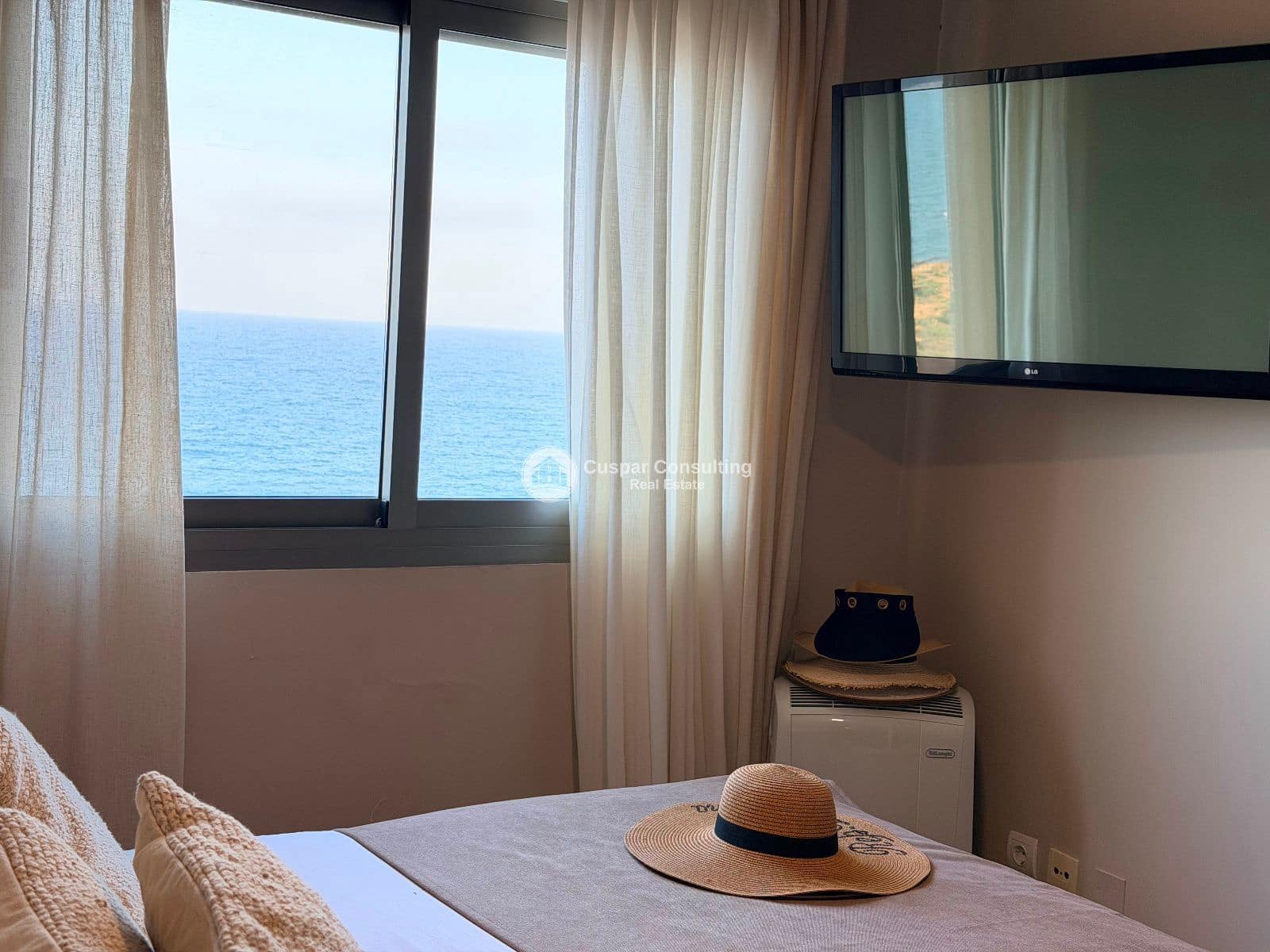 2 slaapkamer Flat te koop in La Manga del Mar Menor met zwembad garage - € 285.000 (Ref: 9397913)