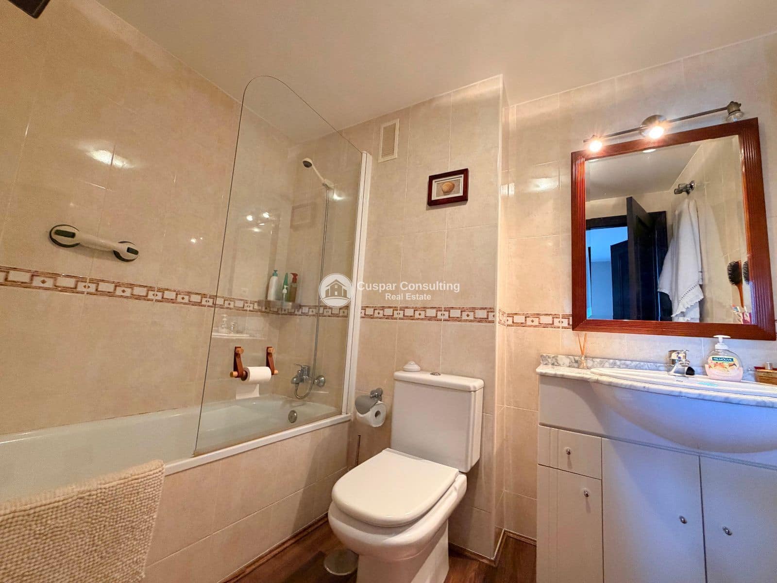 2 slaapkamer Flat te koop in La Manga del Mar Menor met zwembad garage - € 285.000 (Ref: 9397913)