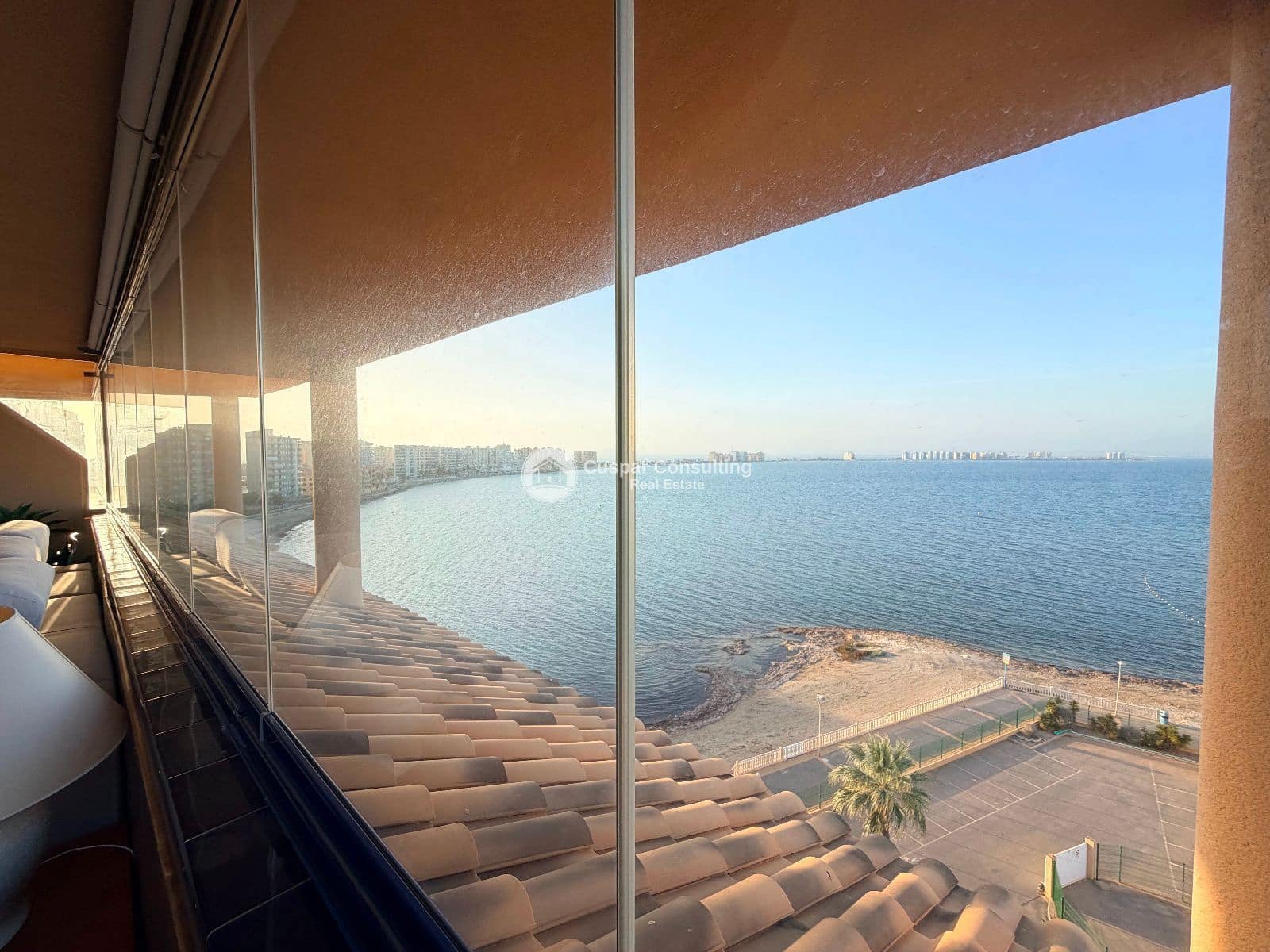 2 slaapkamer Flat te koop in La Manga del Mar Menor met zwembad garage - € 285.000 (Ref: 9397913)