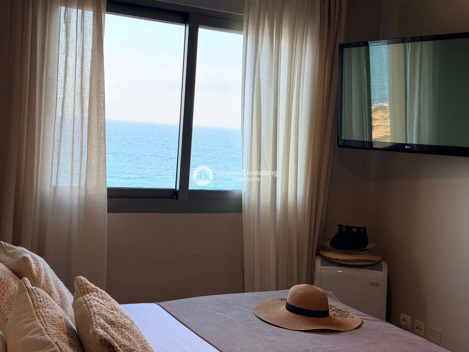 2 slaapkamer Flat te koop in La Manga del Mar Menor met zwembad garage - € 285.000 (Ref: 9397913)