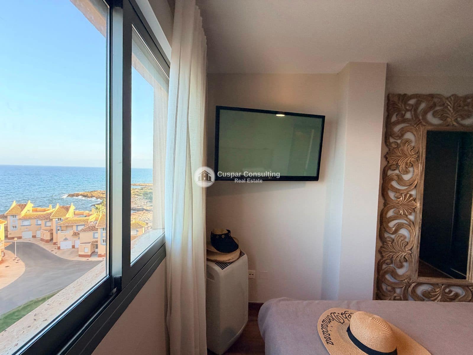 2 slaapkamer Flat te koop in La Manga del Mar Menor met zwembad garage - € 285.000 (Ref: 9397913)