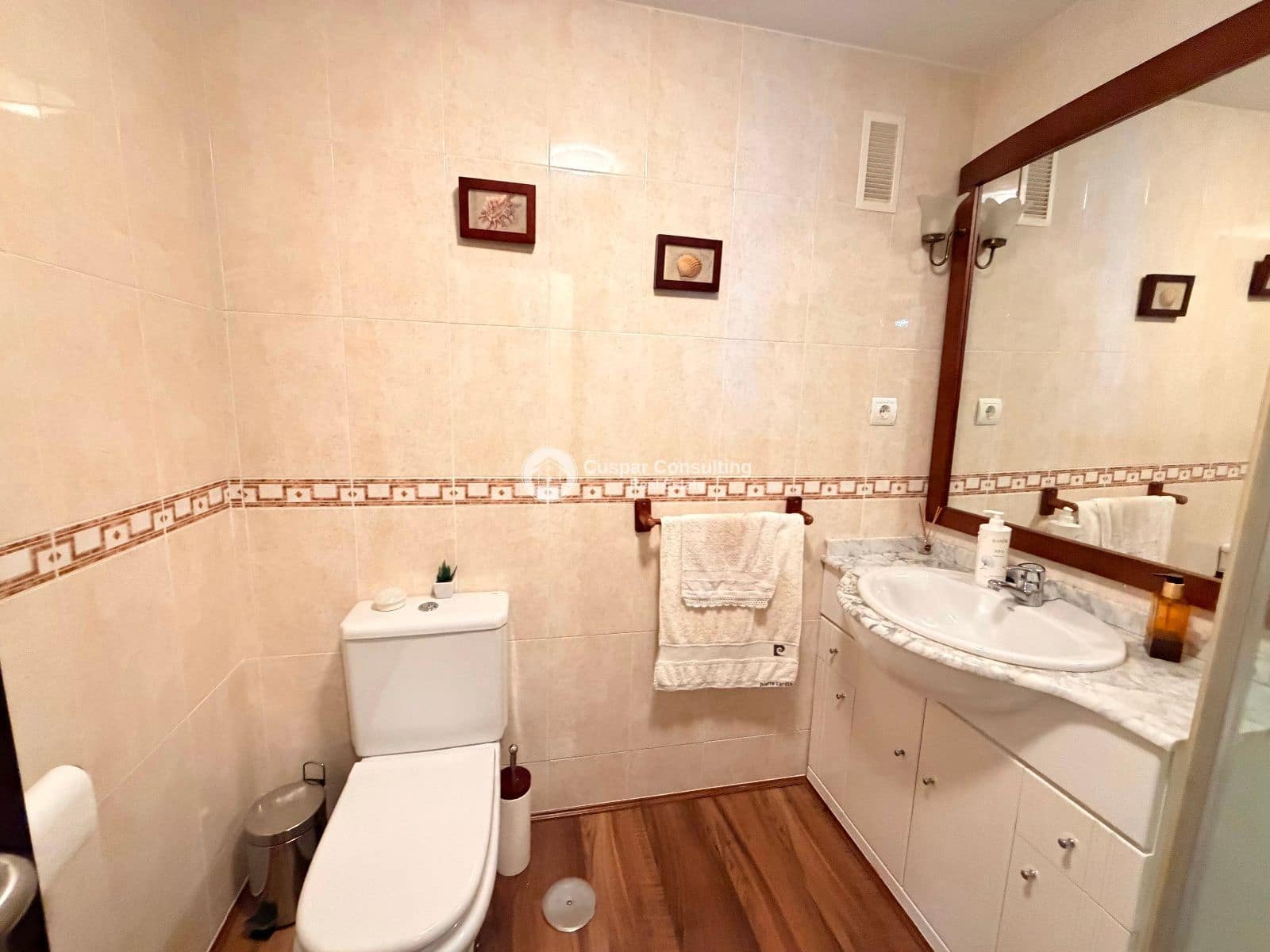 2 slaapkamer Flat te koop in La Manga del Mar Menor met zwembad garage - € 285.000 (Ref: 9397913)