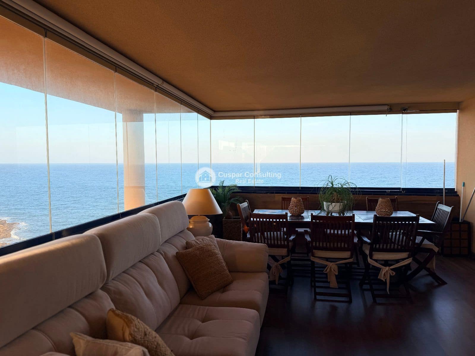 2 slaapkamer Flat te koop in La Manga del Mar Menor met zwembad garage - € 285.000 (Ref: 9397913)