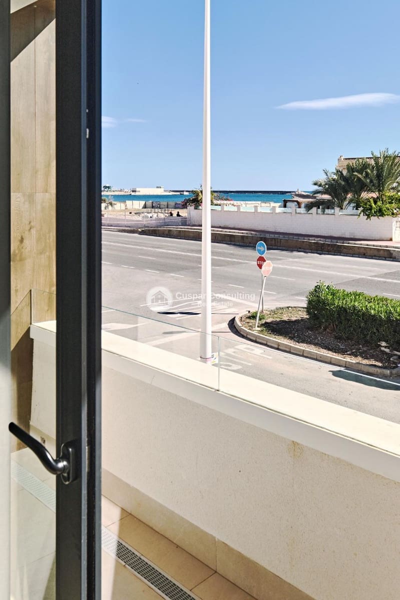2 slaapkamer Penthouse te koop in Torrevieja met zwembad garage - € 410.000 (Ref: 9406056)