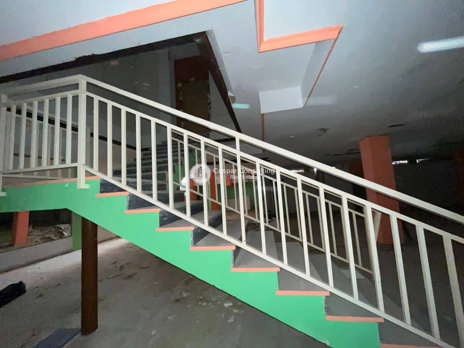 Commercial for sale in San Pedro del Pinatar - € 79,000 (Ref: 9406057)