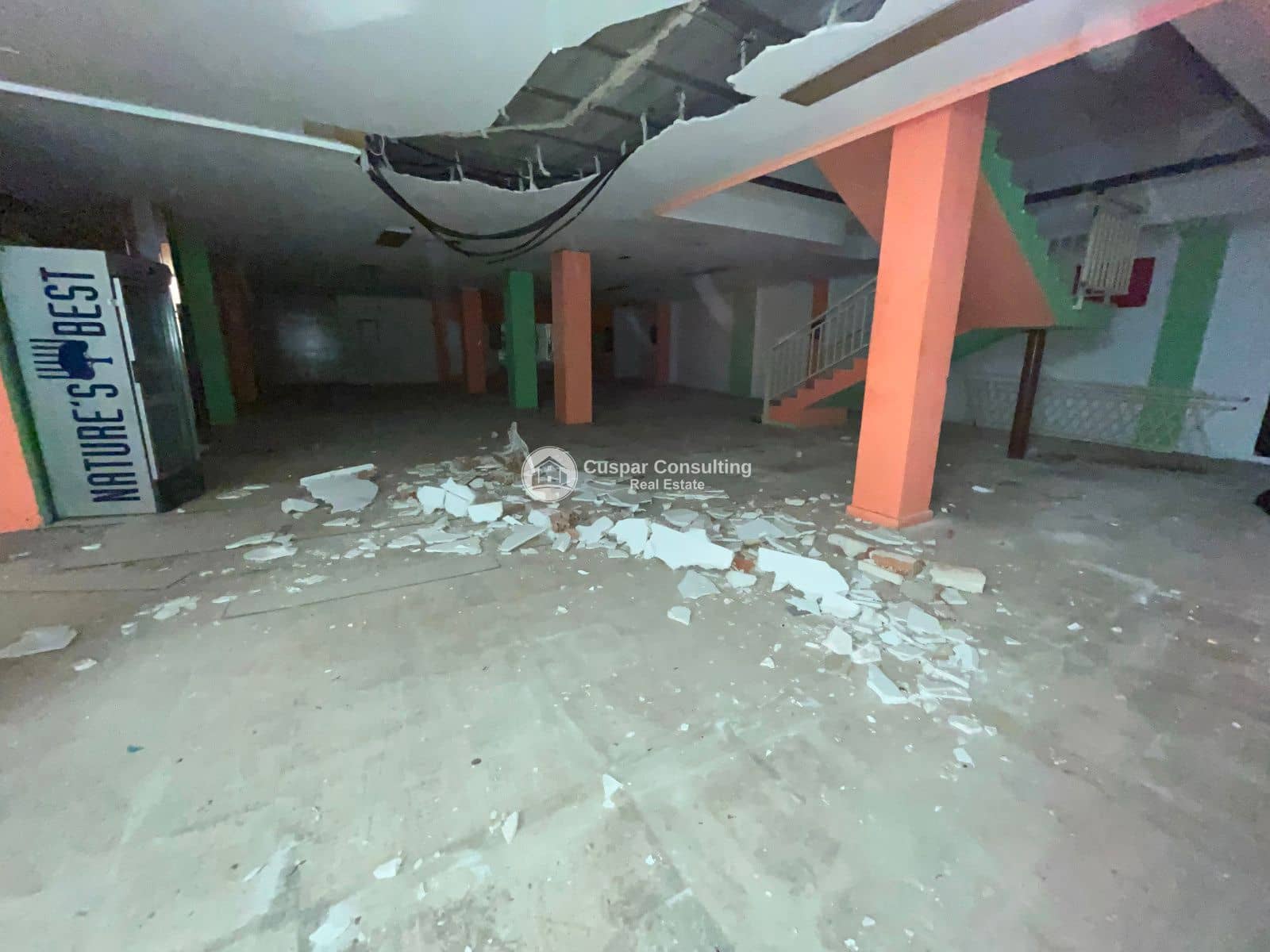 Commercial for sale in San Pedro del Pinatar - € 79,000 (Ref: 9406057)