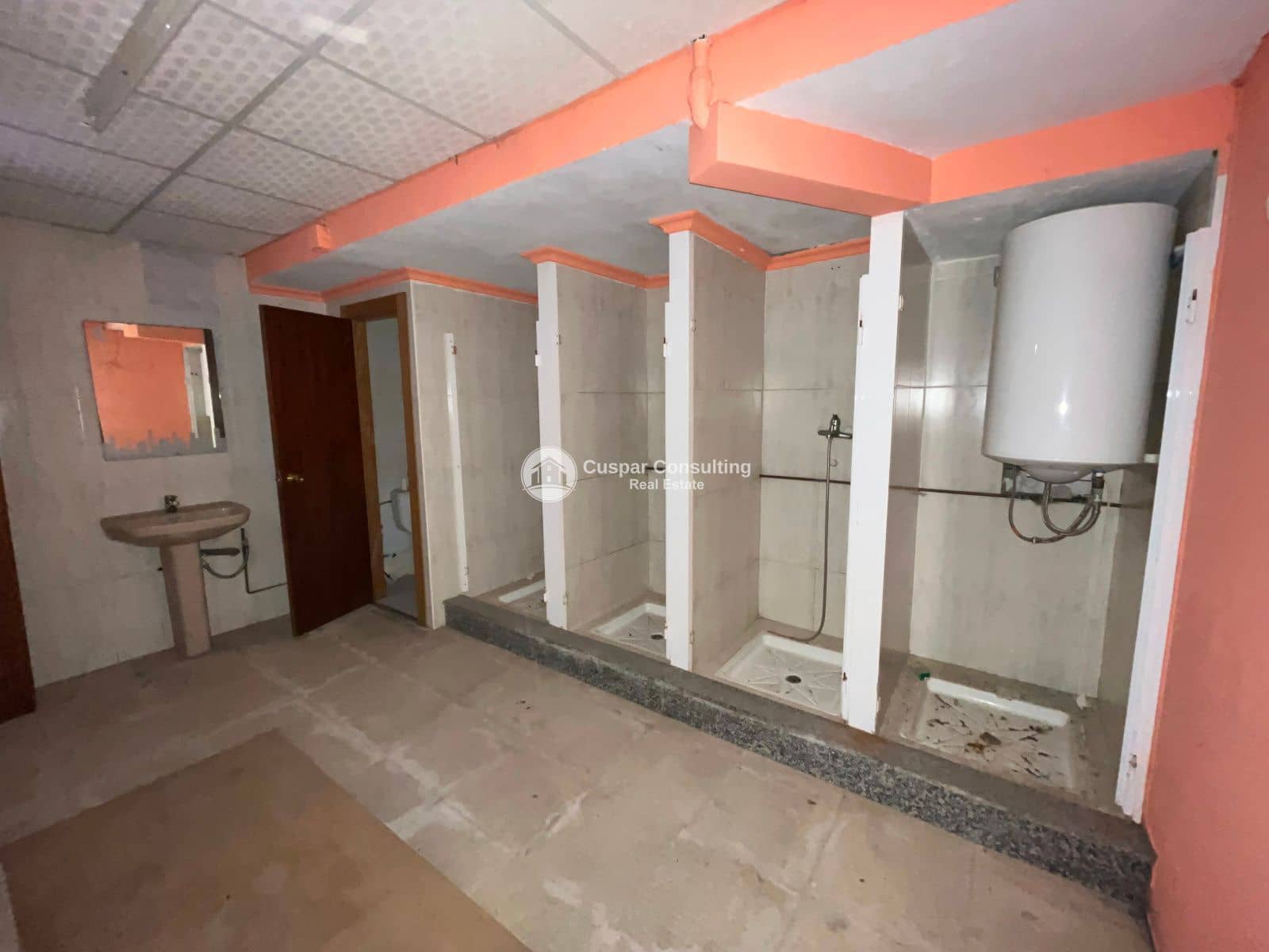 Commercial for sale in San Pedro del Pinatar - € 79,000 (Ref: 9406057)