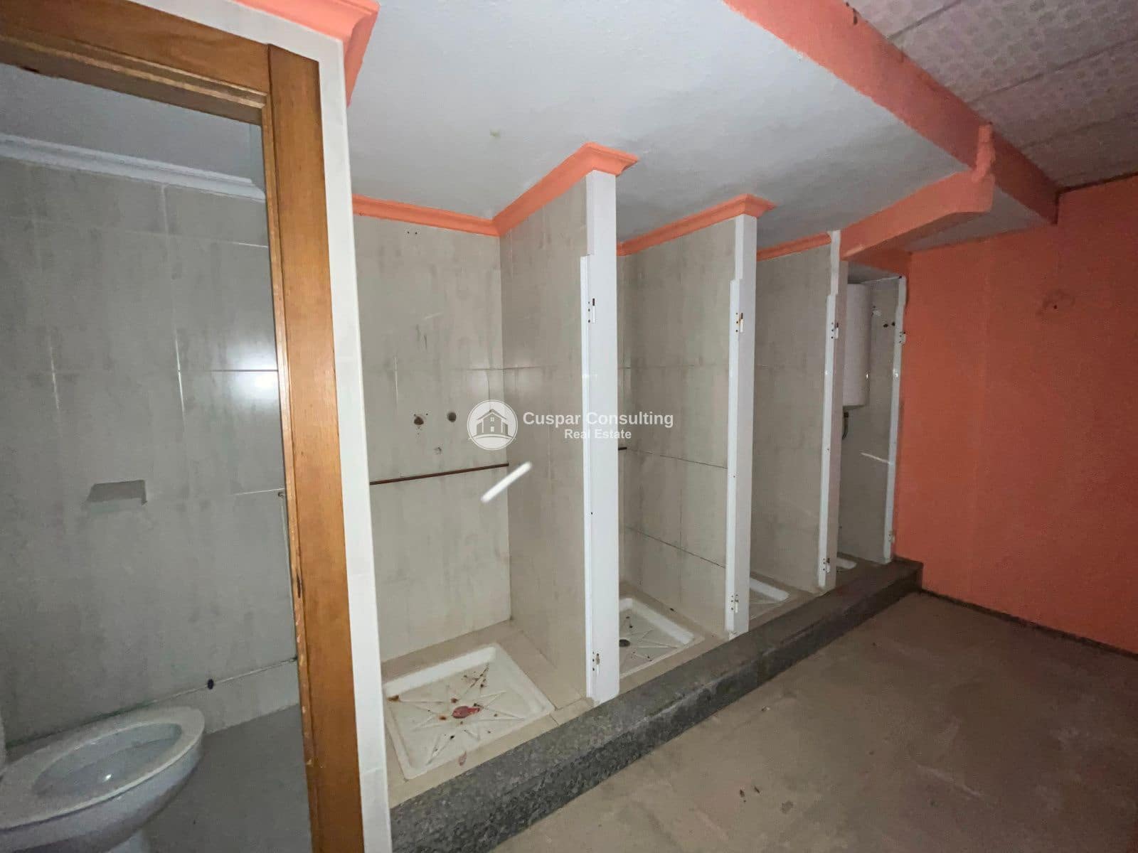 Commercial for sale in San Pedro del Pinatar - € 79,000 (Ref: 9406057)