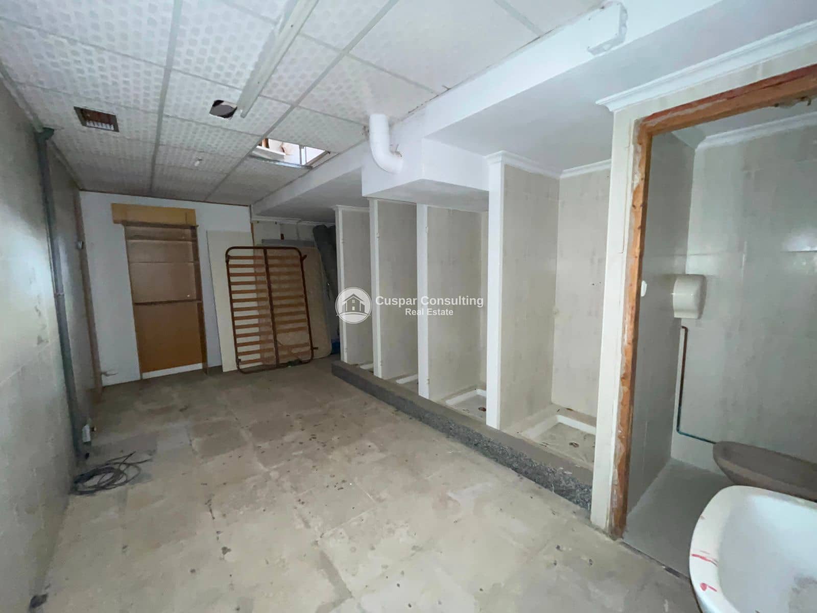 Commercial for sale in San Pedro del Pinatar - € 79,000 (Ref: 9406057)