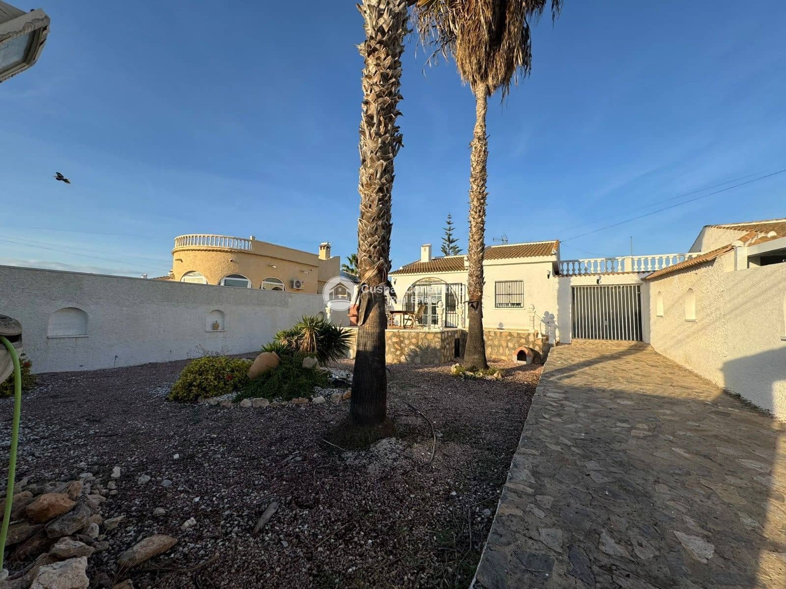 2 soverom Villa til salgs i Torrevieja med garasje - € 289 000 (Ref: 9409979)